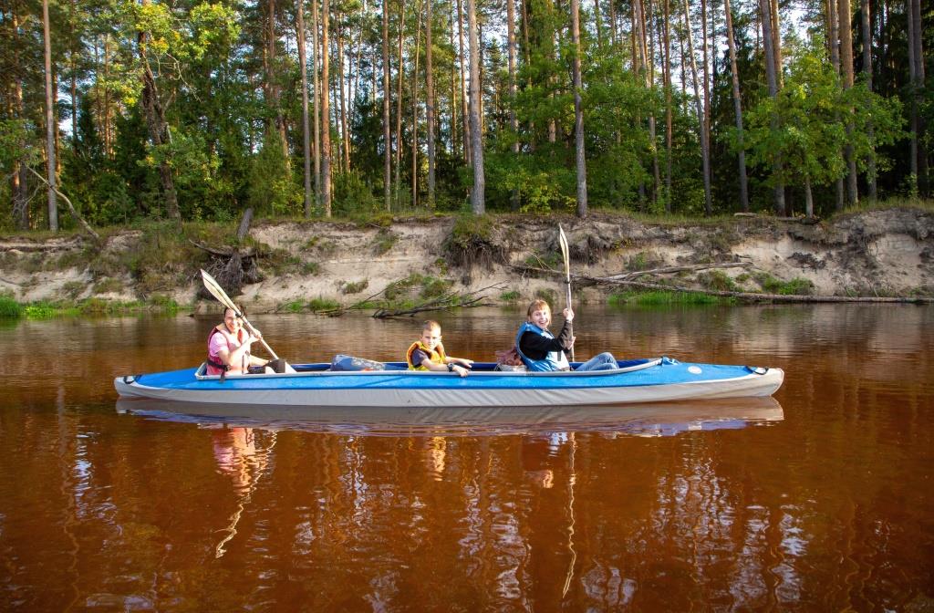 Сплав по реке Лух на байдарках